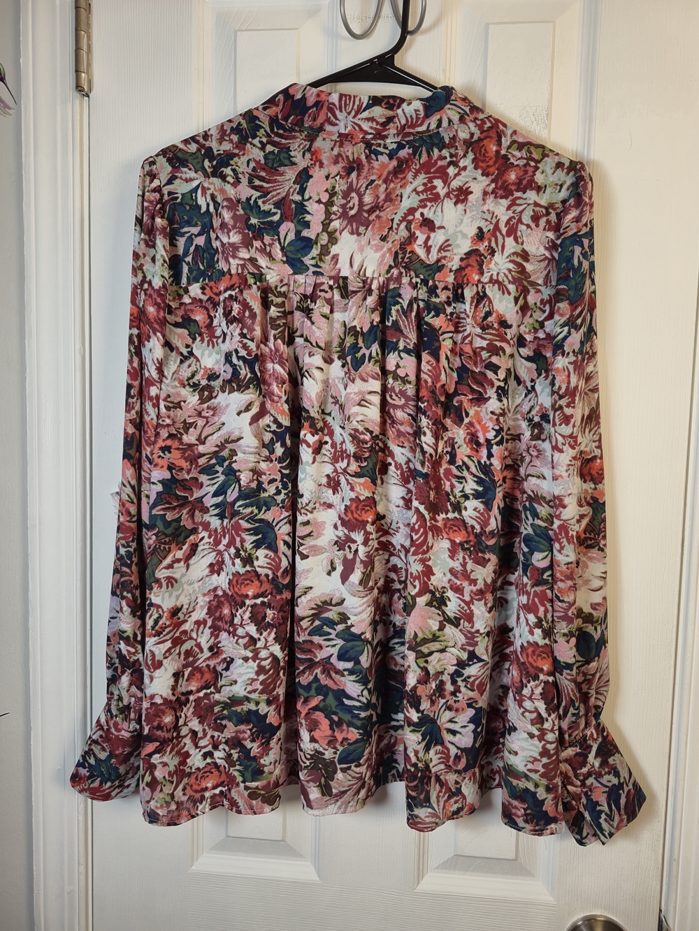 Rose + Olive Floral Button Down Multicolor Blouse Large - Picture 2 of 6